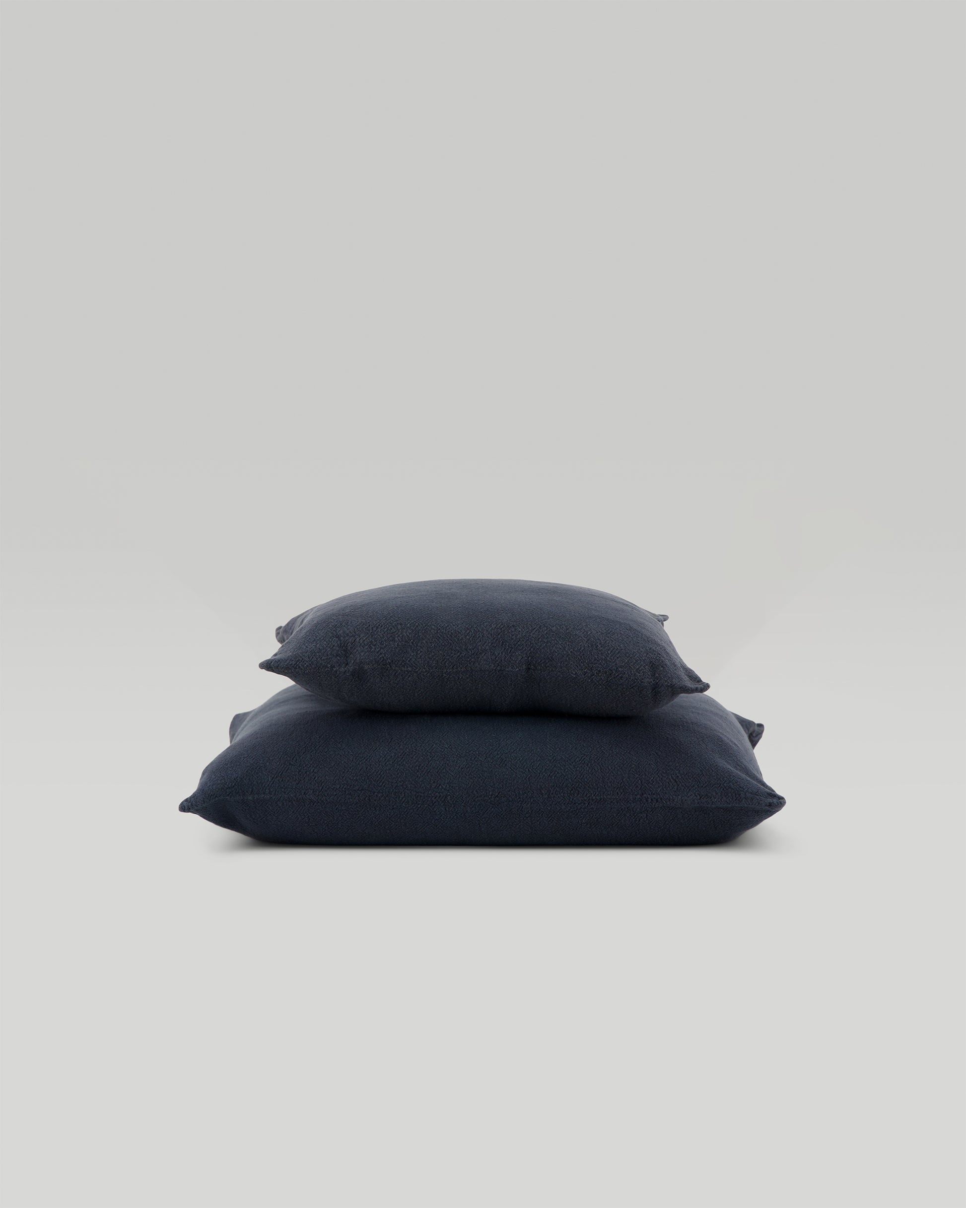 Housse de coussin en lin brut français 9