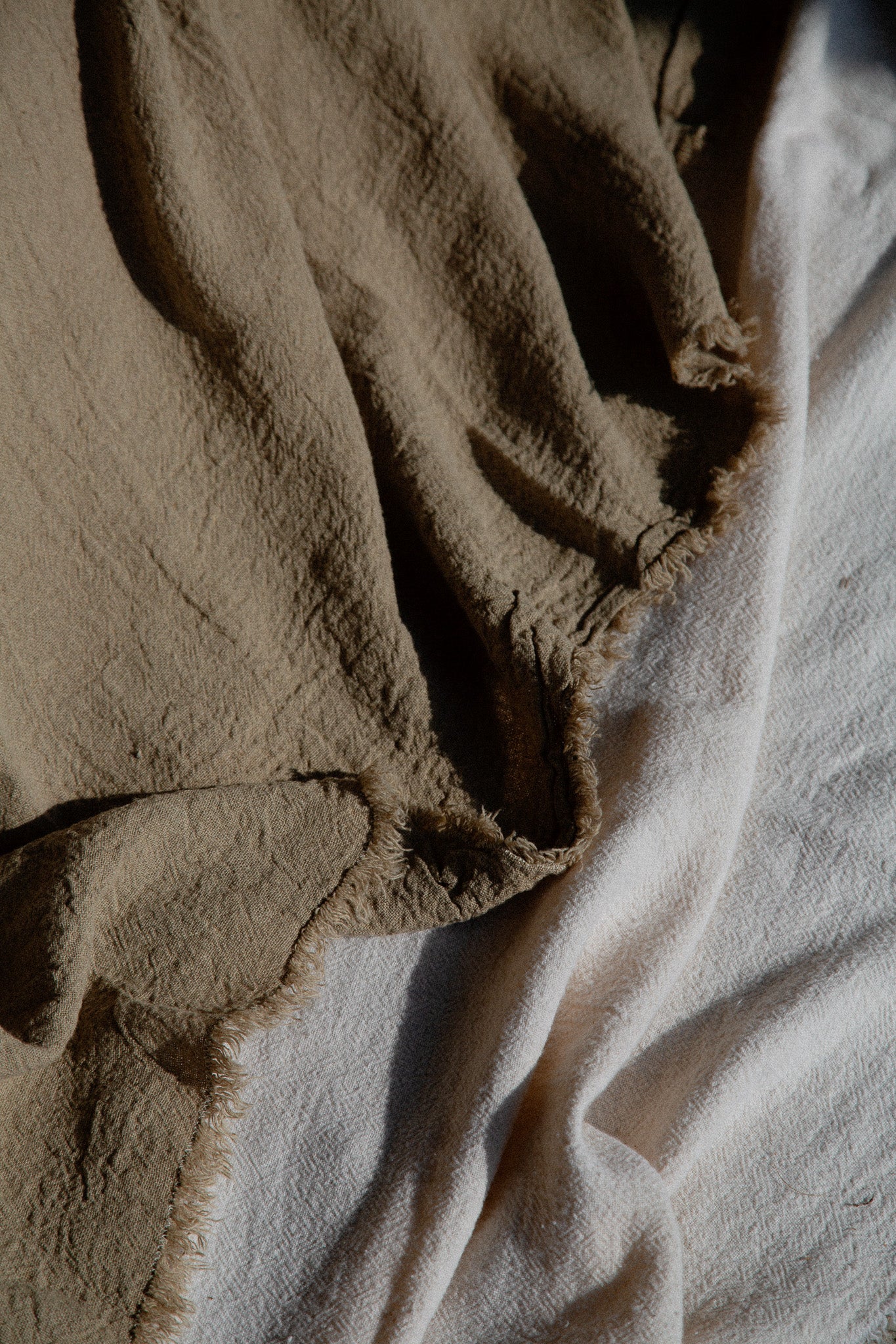 Plaid, nappe ou rideau en lin brut français 2