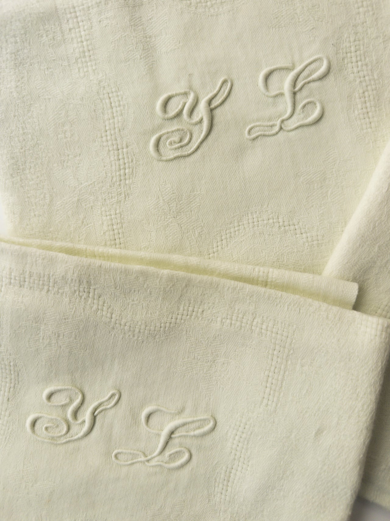 Lot de 3 serviettes vintage en damassé - monogramme YL - jaune pâle