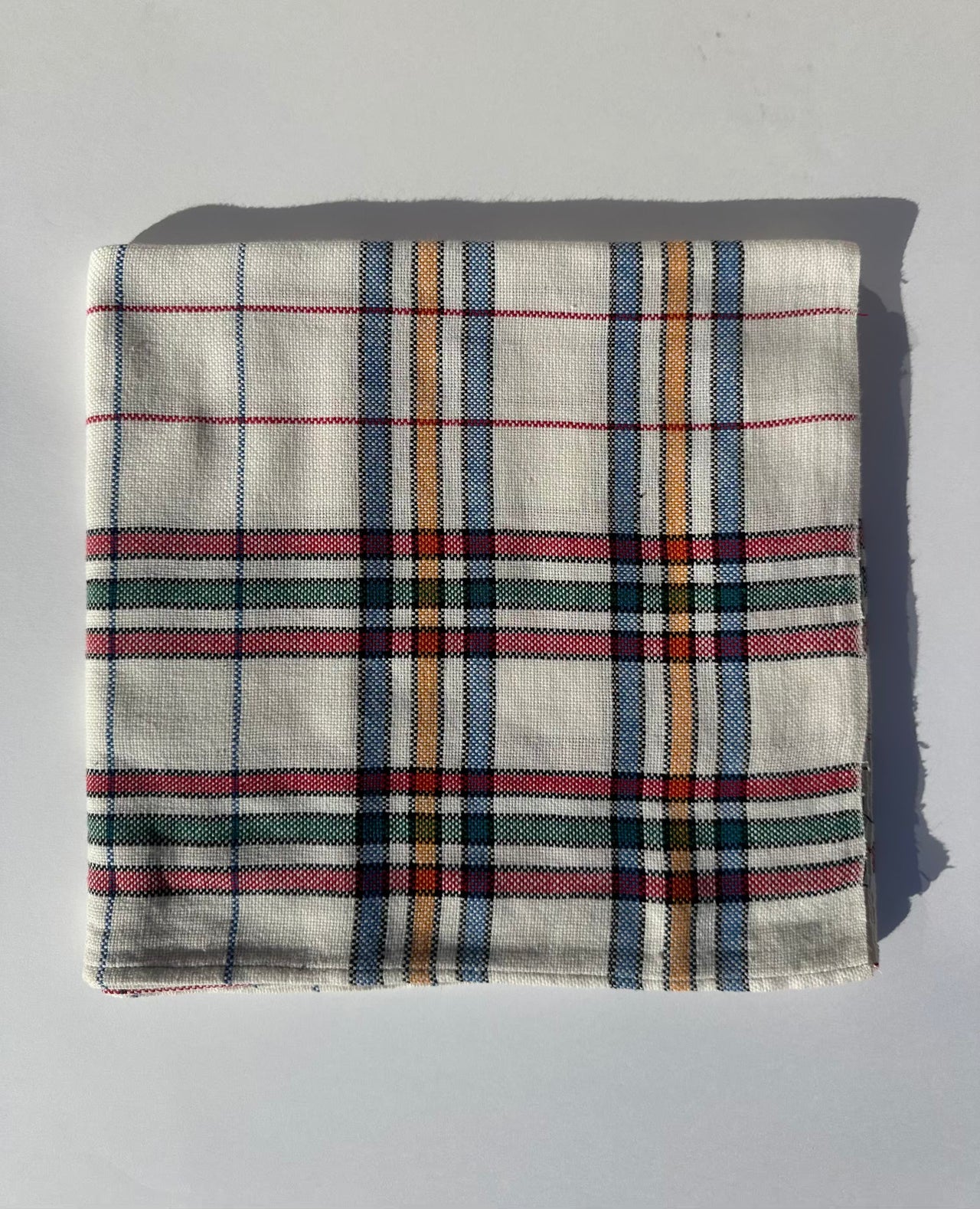 Linen tablecloth - "Années 70" - 130x140 - Red green blue checks