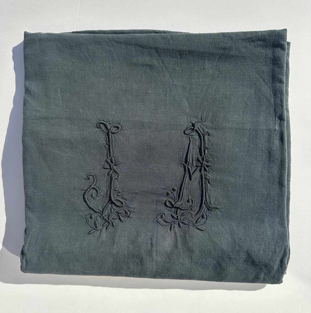 Drap ancien en Metis - monogramme JA - 200x300cm - Carbone