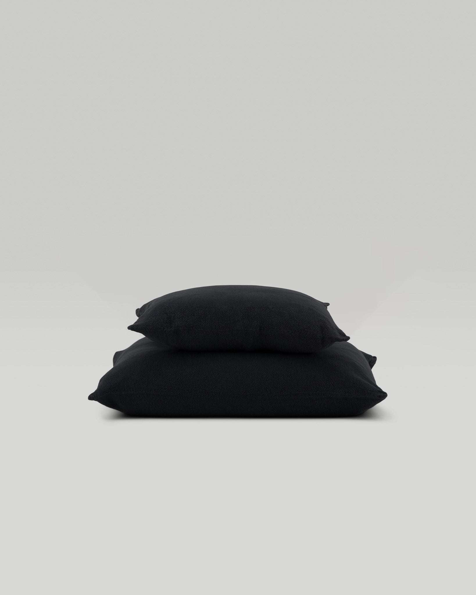 Housse de coussin en lin brut français - noir