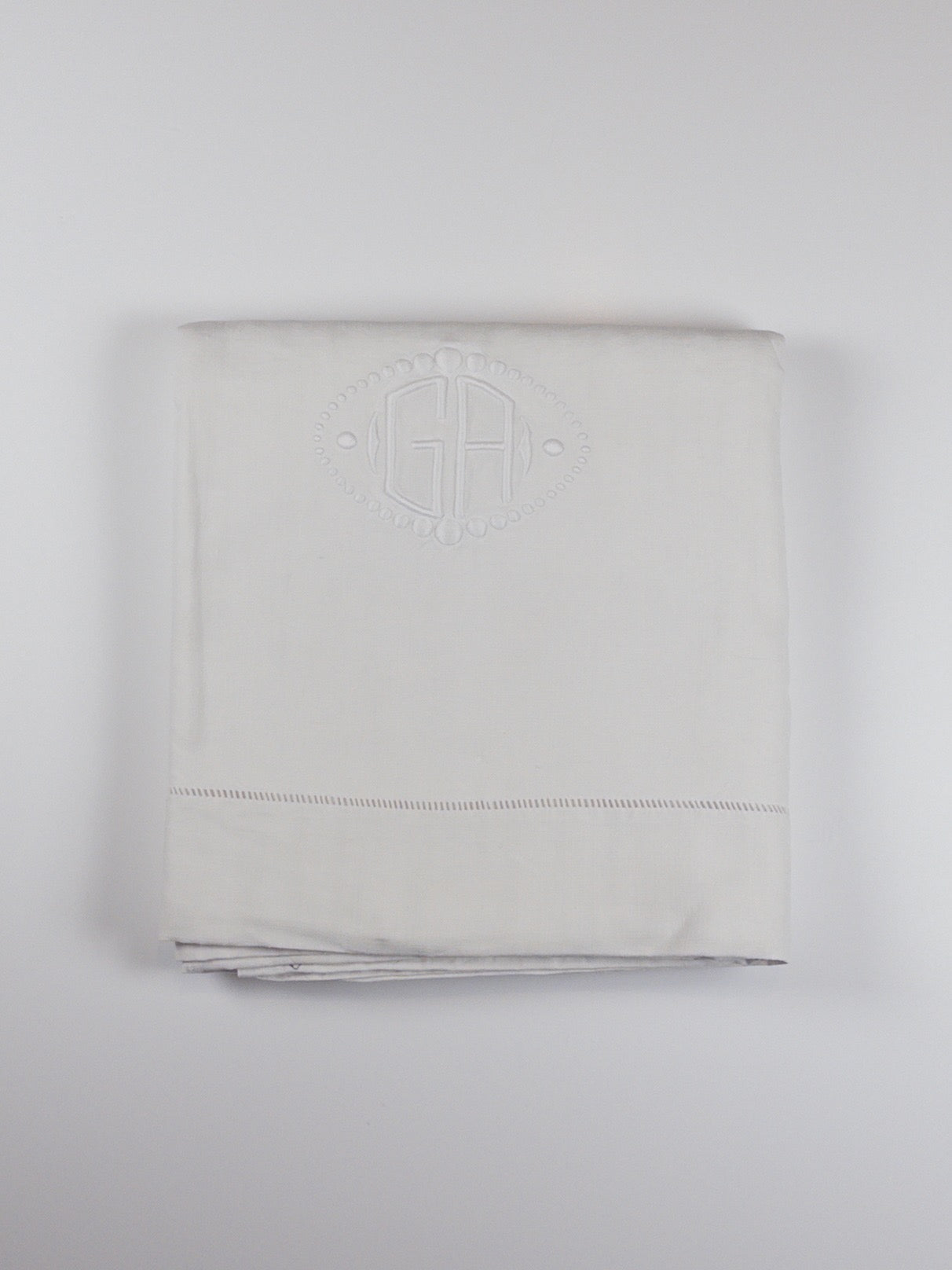 Drap ancien - monogramme GA - 220x300cm - blanc