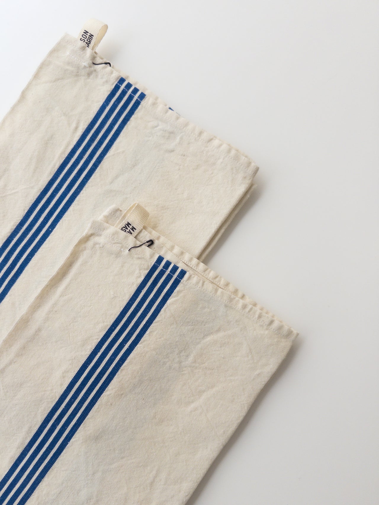 Vintage striped tea towel - monogram MV - craie