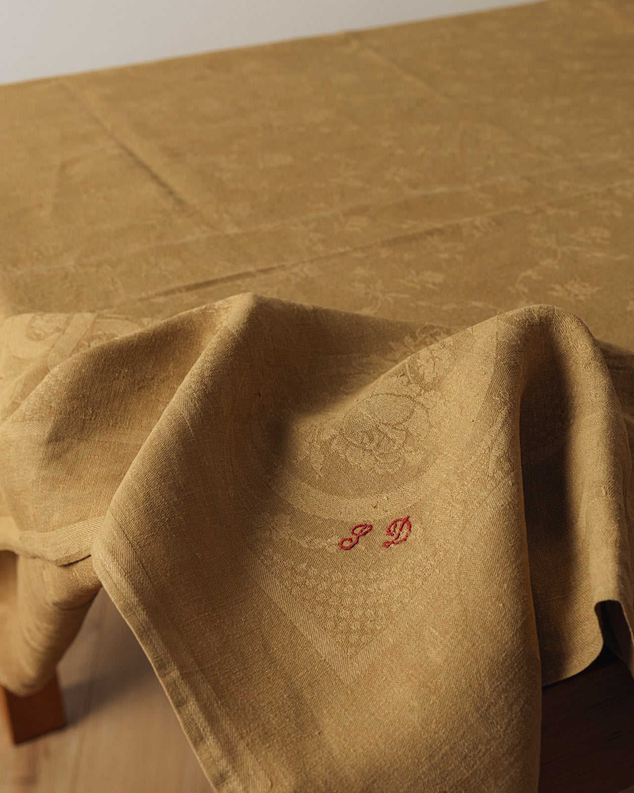 Nappe ancienne monogrammée “SD” - 175x240cm