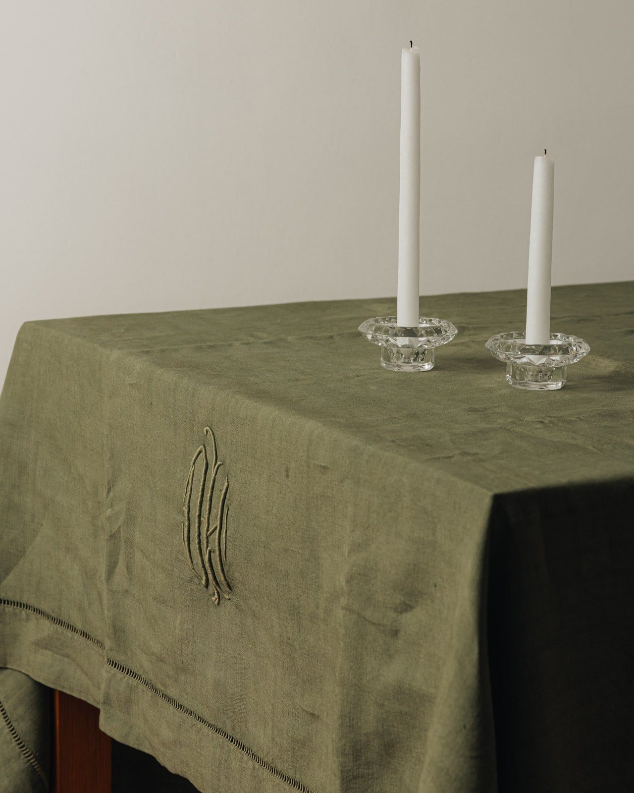 Nappe ancienne monogrammée "DH" - 210x300cm