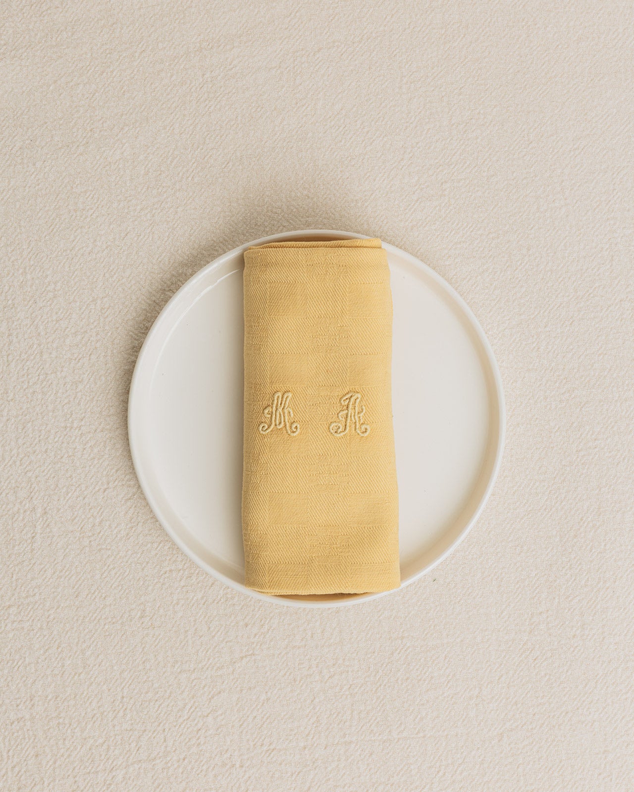 Set de 6 serviettes anciennes monogrammées “MA”