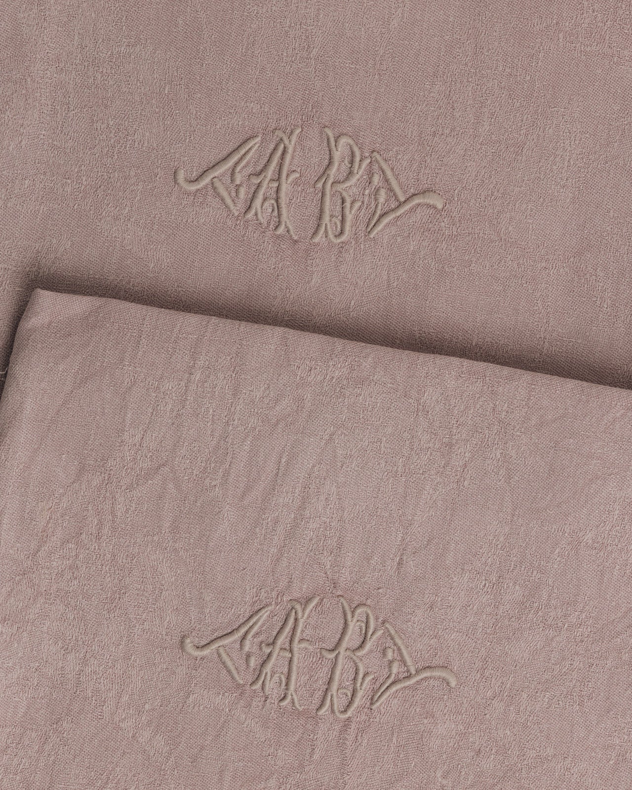 Set de 2 serviettes anciennes monogrammées “AB”