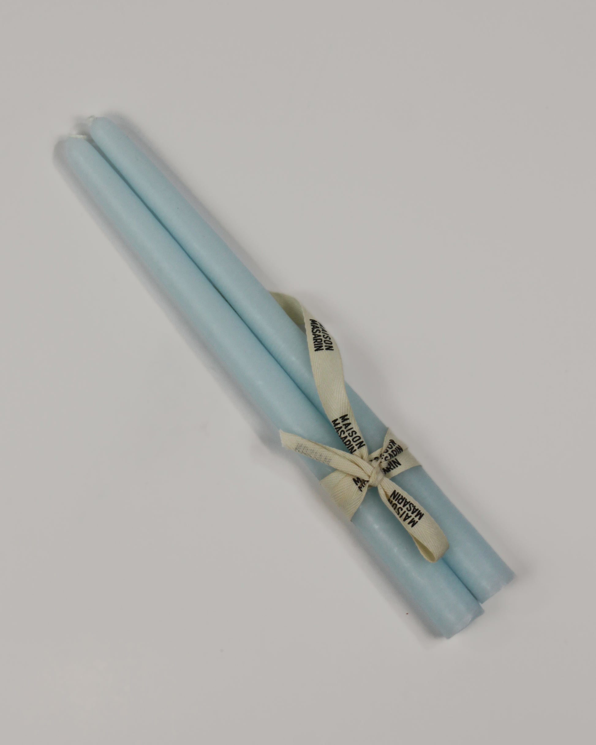 Bougies coniques artisanales naturelles made in france 30 bleu ciel