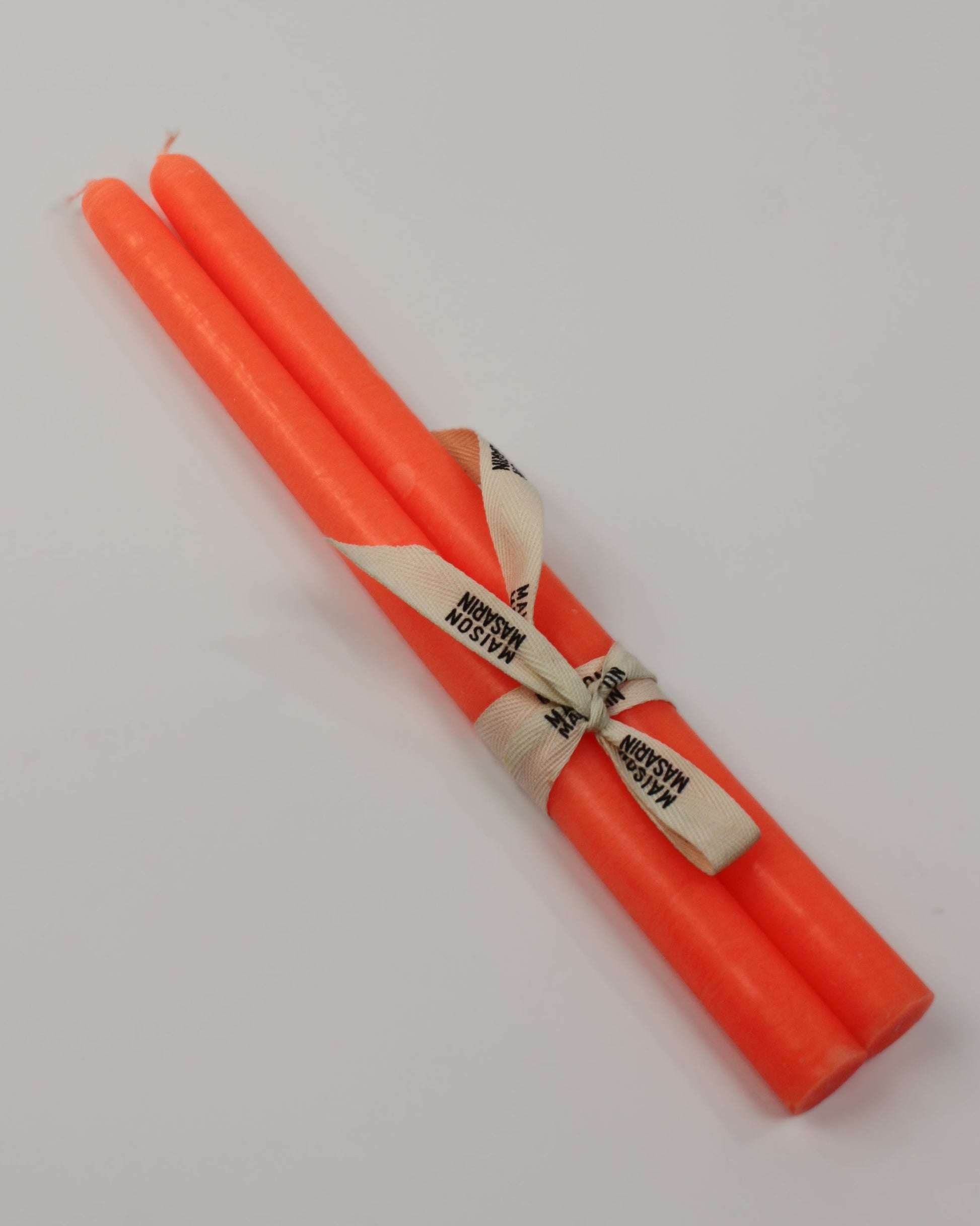 Bougies coniques artisanales naturelles made in france 30 orange fluo
