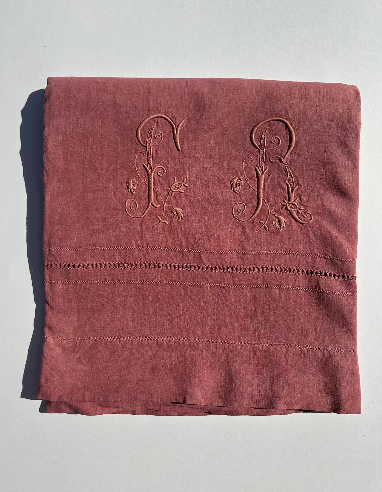 Antique sheet in Metis - monogram FR - 220x300cm - Tomette